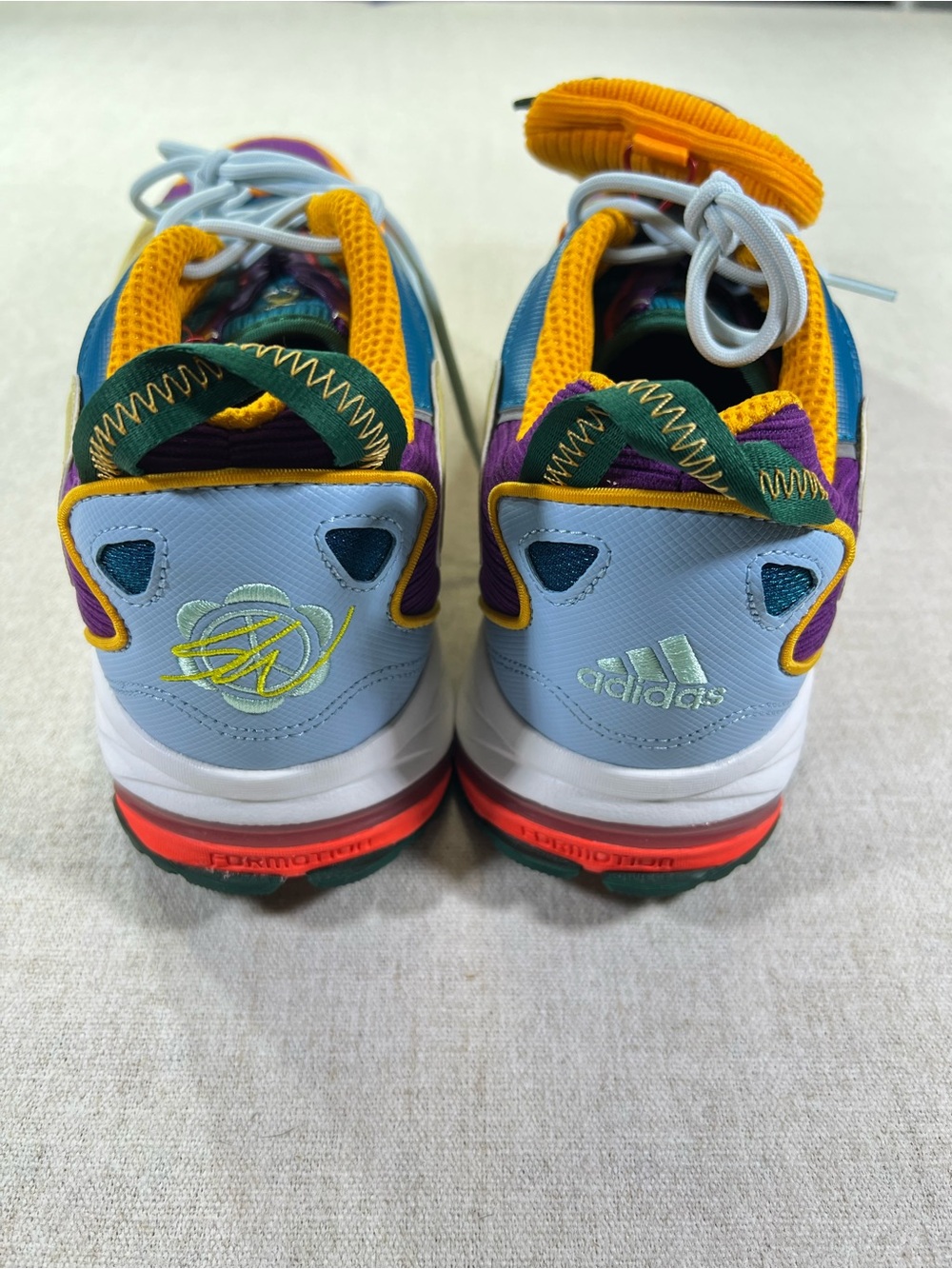 Adidas x Disney Jiminy Cricket Sneakers Multicolor Size US 13 - Picture 4 of 11